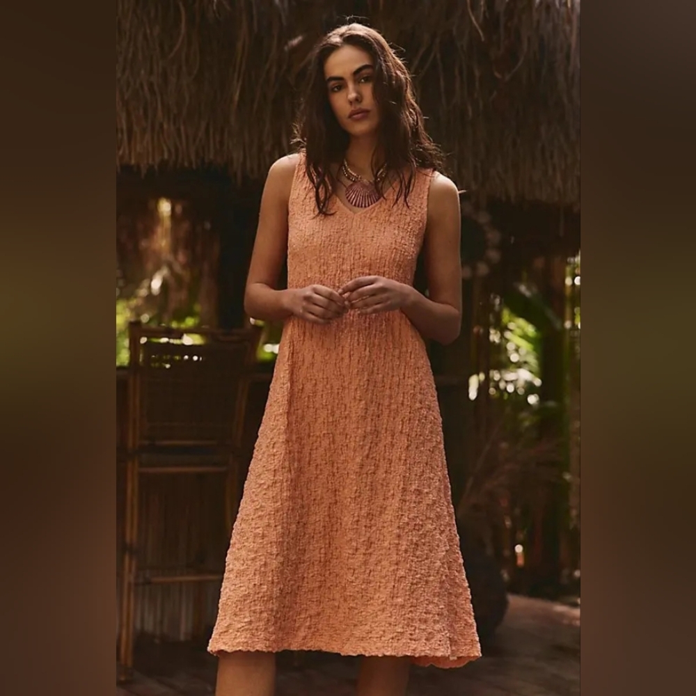 Free People Aida Textured Sleeveless Midi Dress in Peach